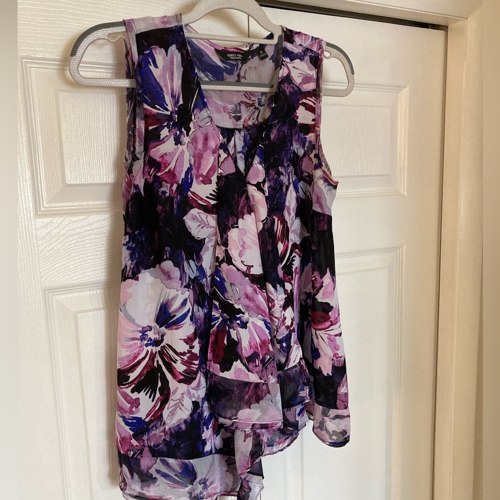 Simply Vera Vera Wang sleeveless top size M